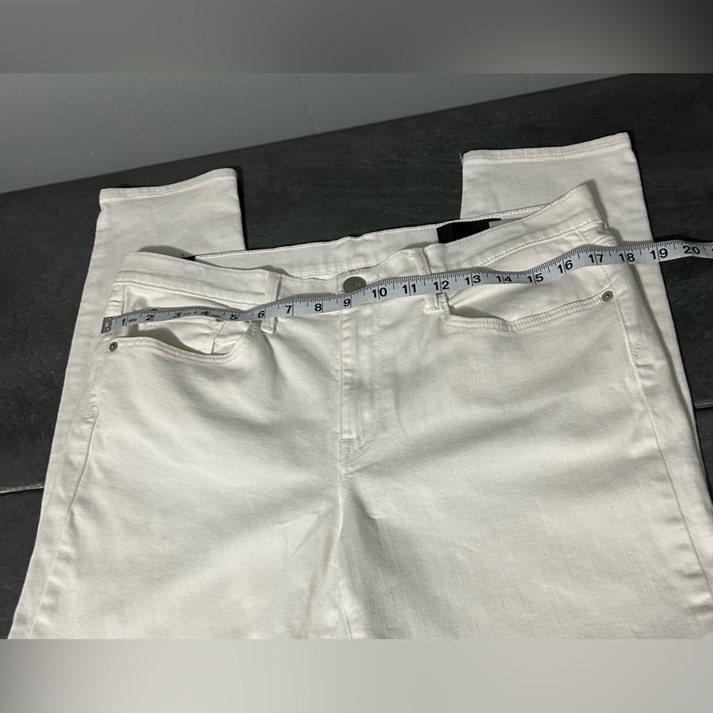 VINCE Skinny Jeans - Picture 10 of 12
